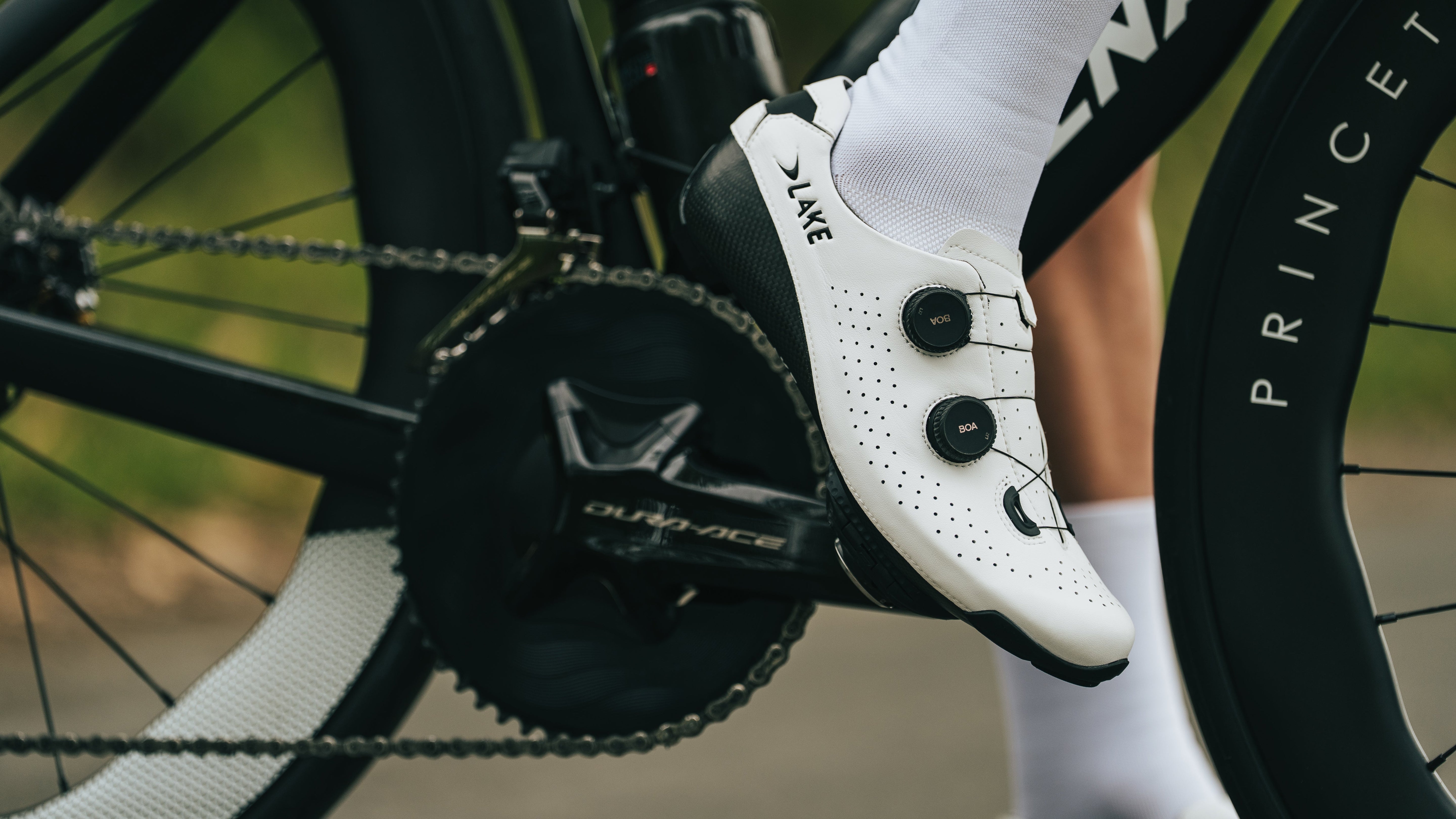 The new CX400 & CX400L Road Cycling Shoe